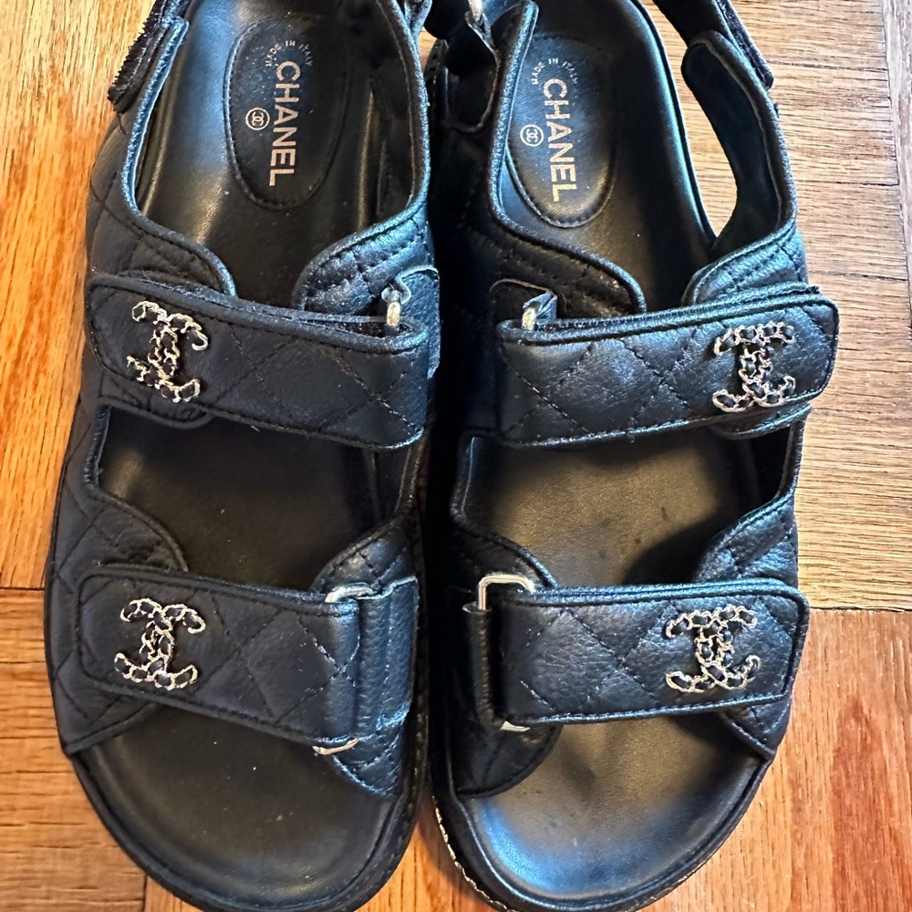 Chanel dad sandals quilted leather sandals